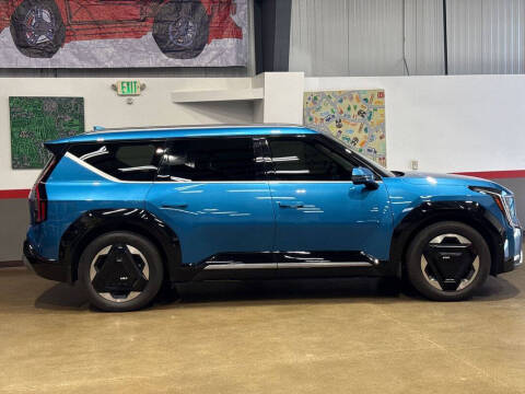 2024 Kia EV9 Land