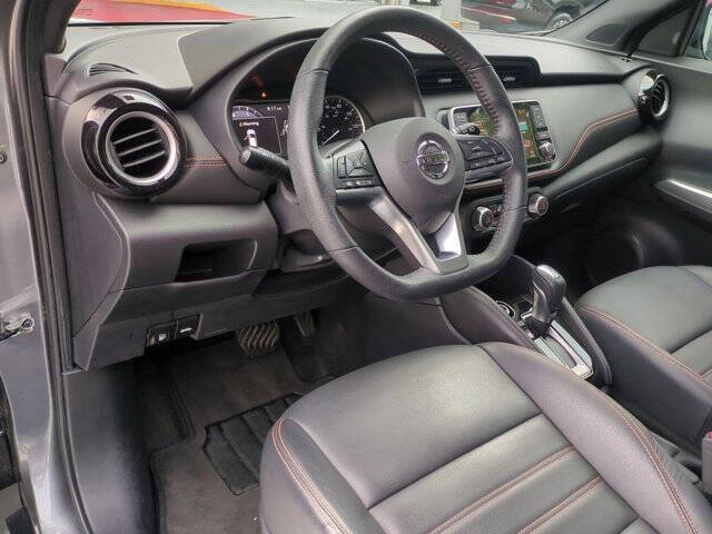 2020 Nissan Kicks SR