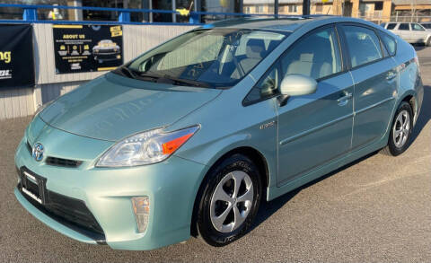 2014 Toyota Prius for sale at Vista Auto Sales in Lakewood WA