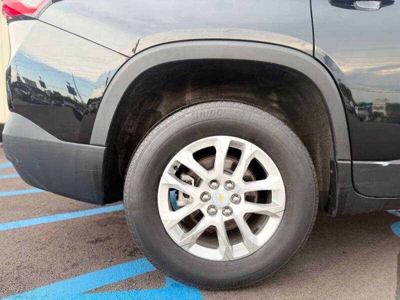 2023 Chevrolet Traverse LS