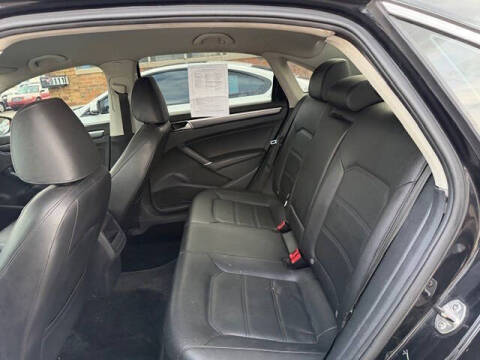 2017 Volkswagen Passat 1.8T R-Line