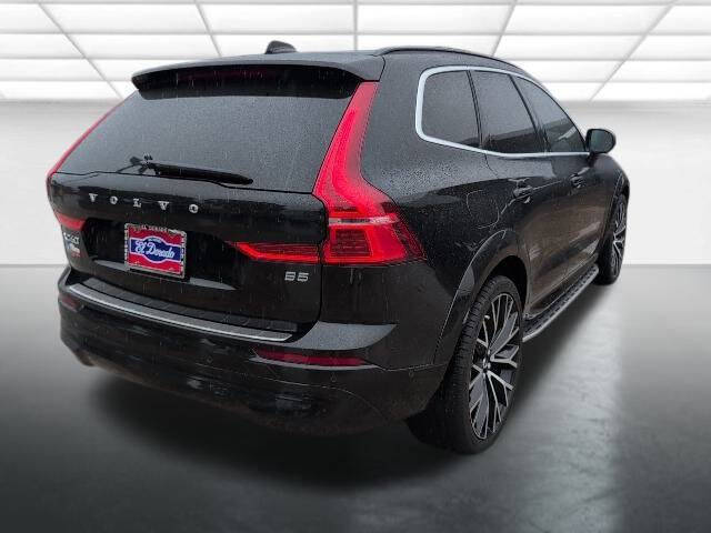 2022 Volvo XC60 B5 Momentum