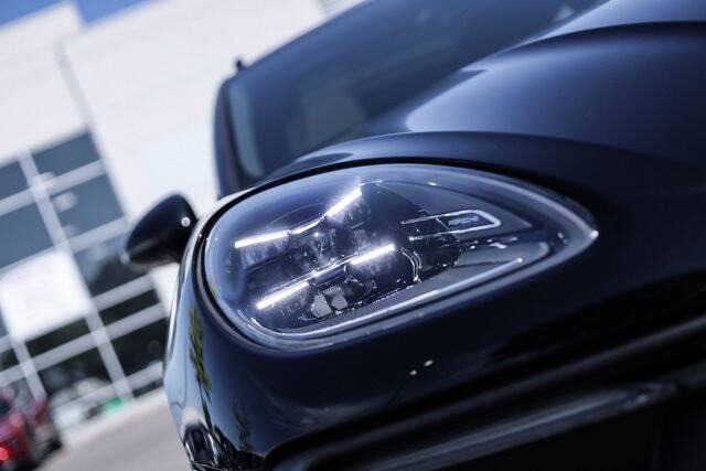 2022 Porsche Macan