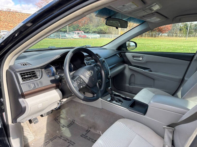 2016 Toyota Camry LE