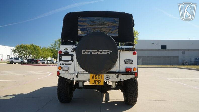 1986 Land Rover Defender