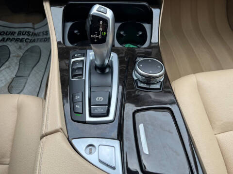 2015 BMW 5 Series 528i xDrive