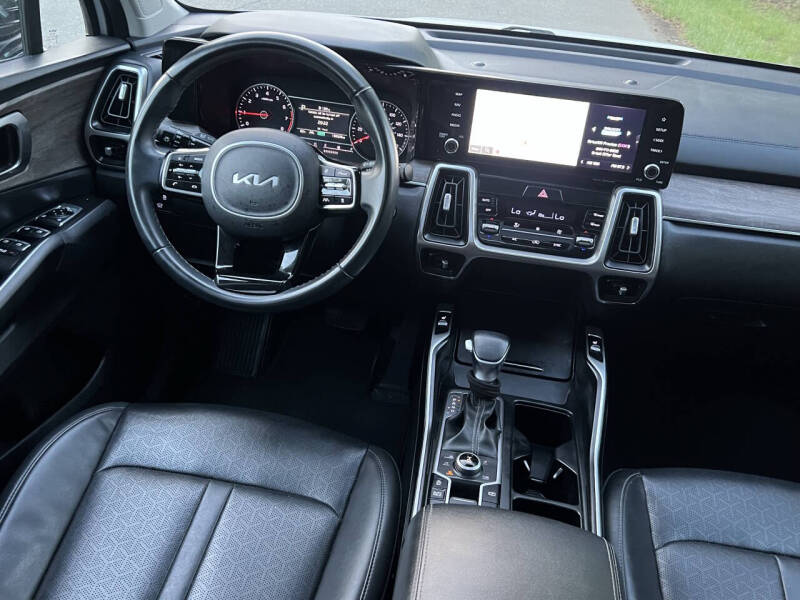 2023 Kia Sorento X-Line EX
