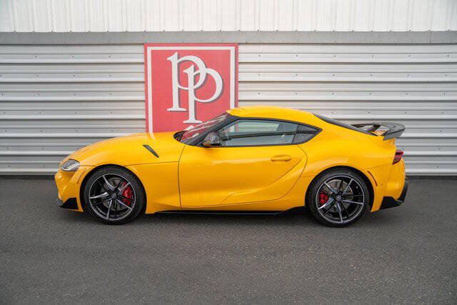 2022 Toyota GR Supra 33