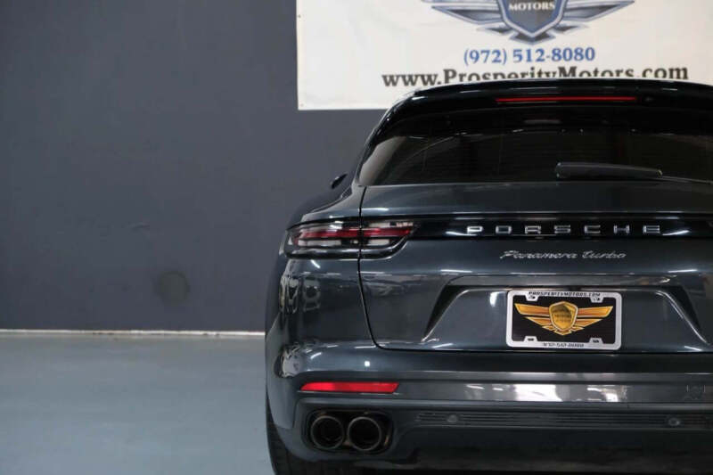 2018 Porsche Panamera Turbo Sport Turismo