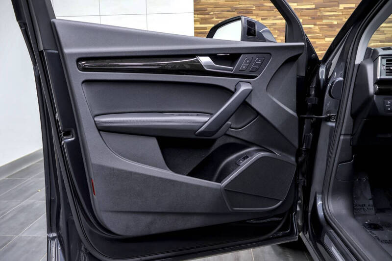 2019 Audi Q5 quattro Premium Plus 45 TFSI