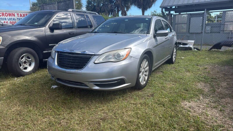 2014 Chrysler 200 Touring