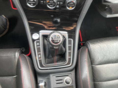 2015 Volkswagen Golf GTI SE