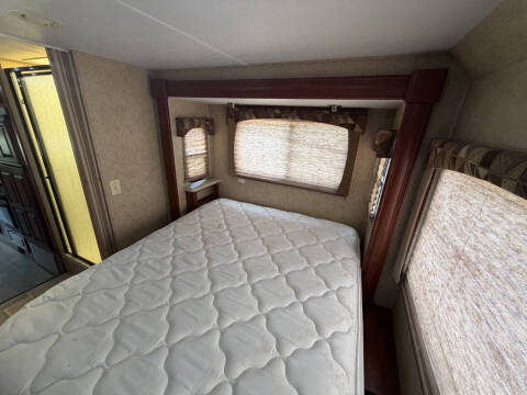 2012 Forest River SUNSEEKER 3010DS