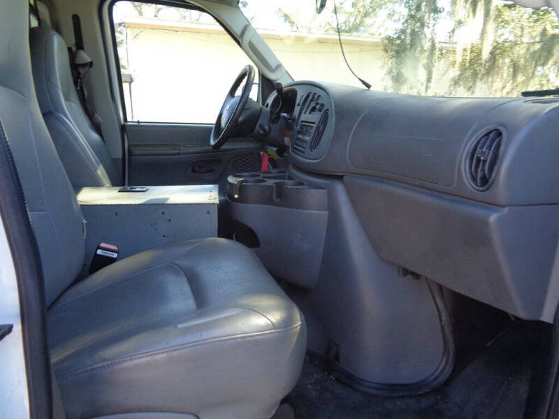 2006 Ford E-Series E-350 SD