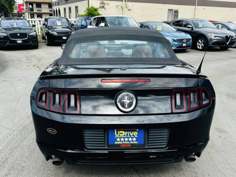 2014 Ford Mustang V6