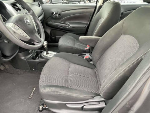 2018 Nissan Versa