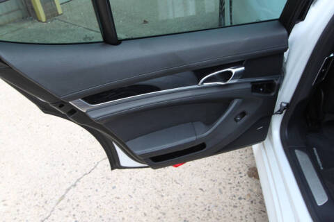 2013 Porsche Panamera 4