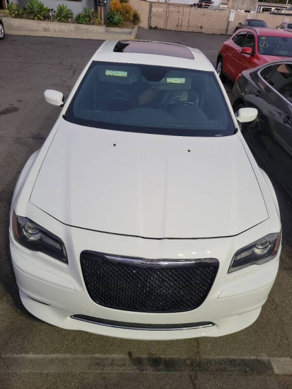 2013 Chrysler 300 SRT8