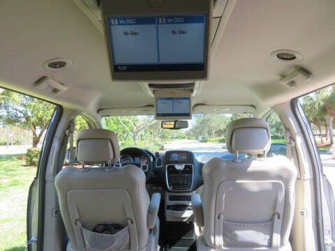 2013 Chrysler Town and Country Limited
