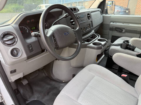 2013 Ford E-Series E-250