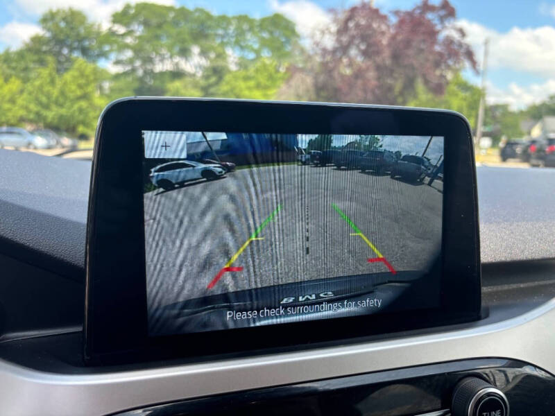 2020 Ford Escape SE