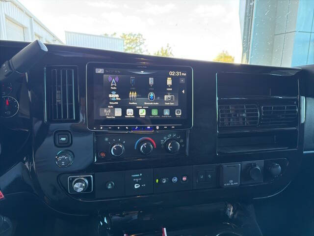 2025 GMC Savana 2500