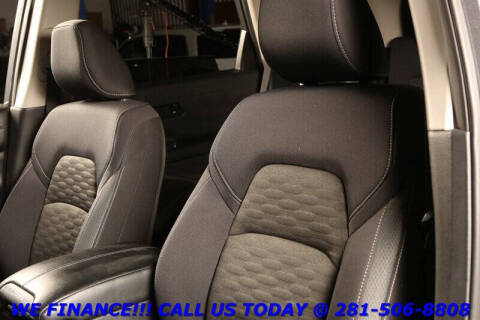 2023 Nissan Pathfinder SV