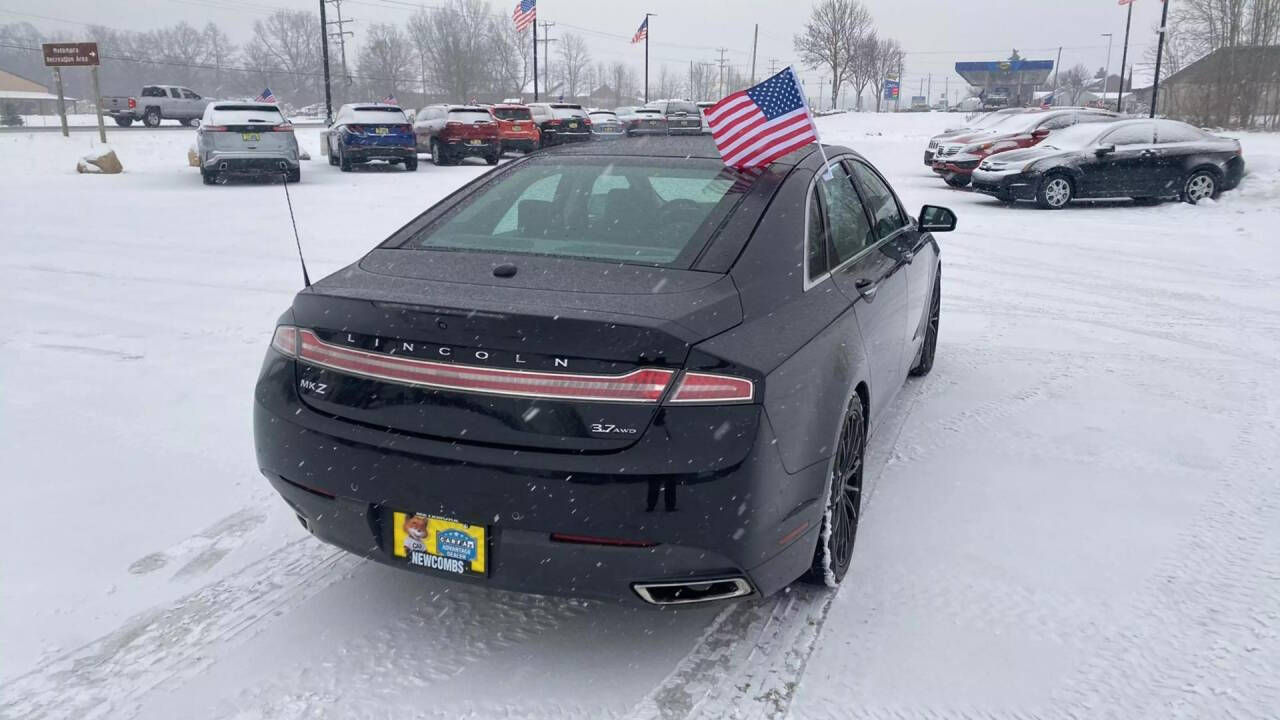 2013 Lincoln MKZ for sale at Newcombs North Certified Auto Sales in Metamora, MI