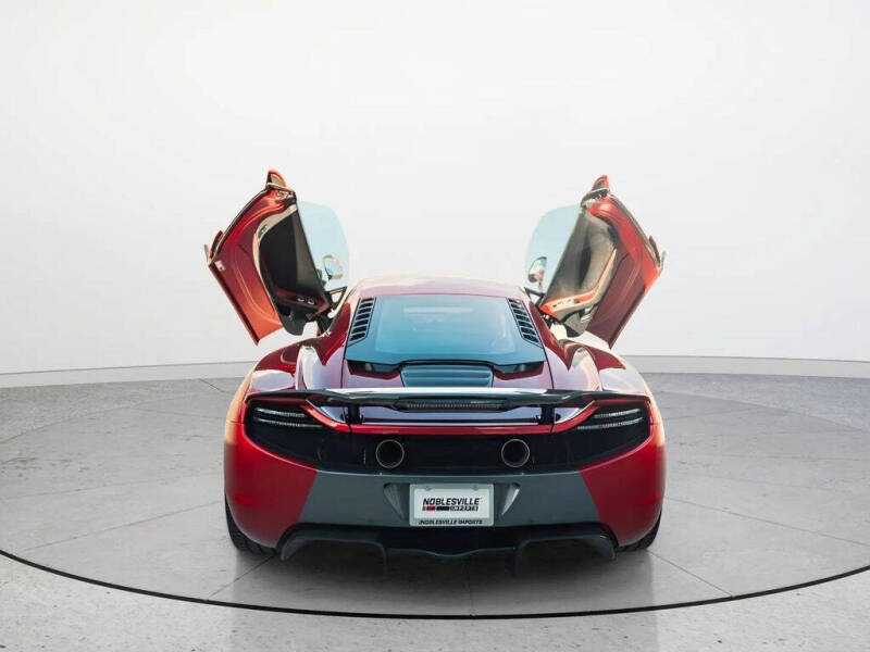 2012 McLaren MP4-12C