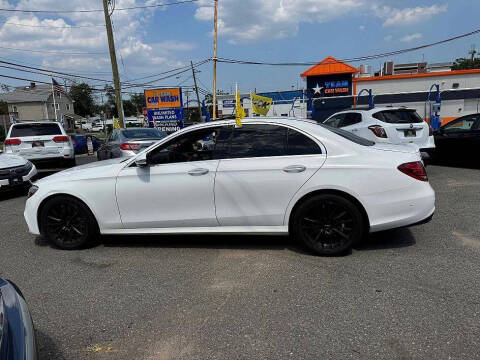 2017 Mercedes-Benz E-Class E 300 4MATIC