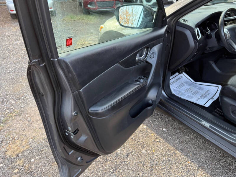 2016 Nissan Rogue SL