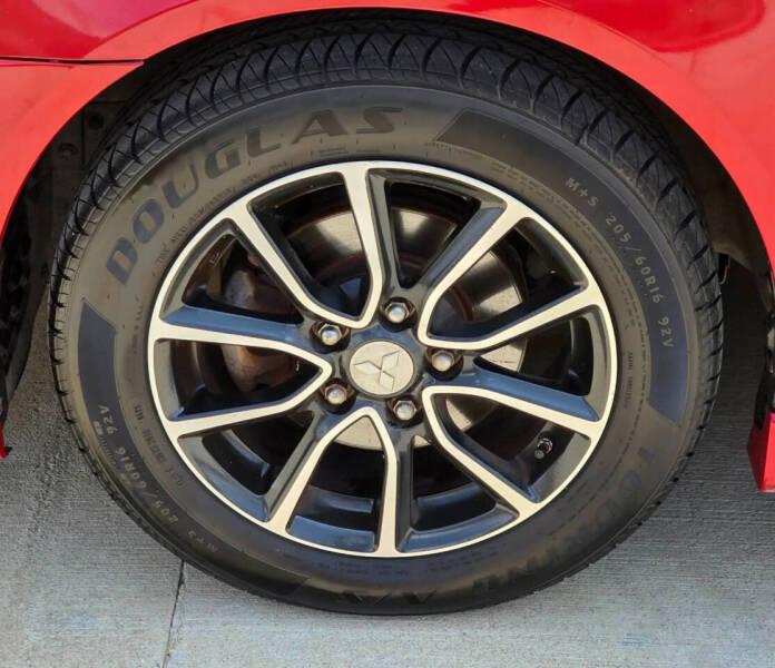 2017 Mitsubishi Lancer