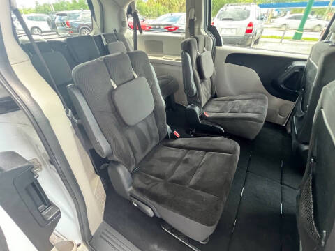 2017 Dodge Grand Caravan SE