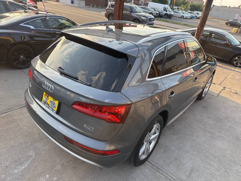 2018 Audi Q5 2.0T quattro Premium Plus