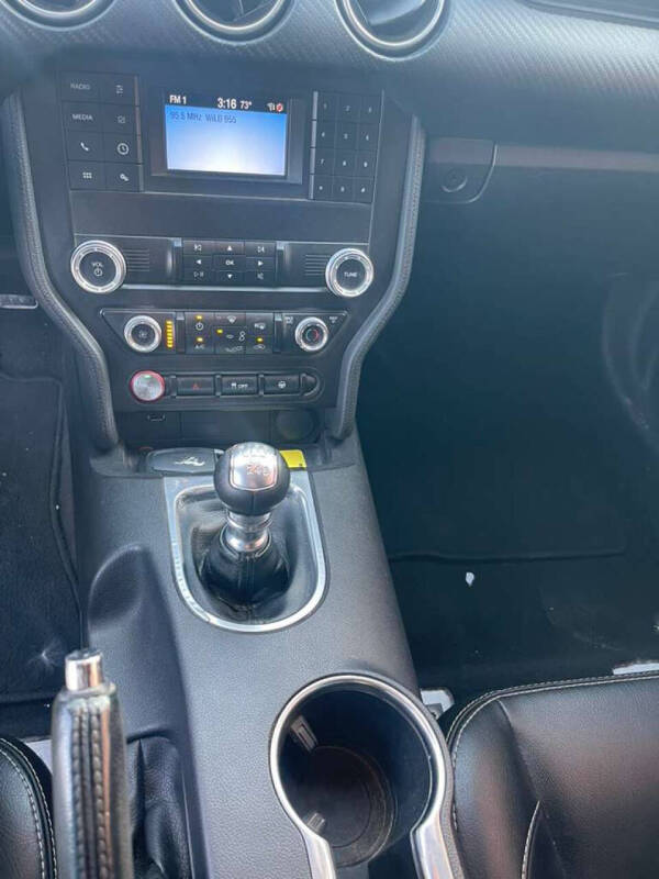 2019 Ford Mustang EcoBoost