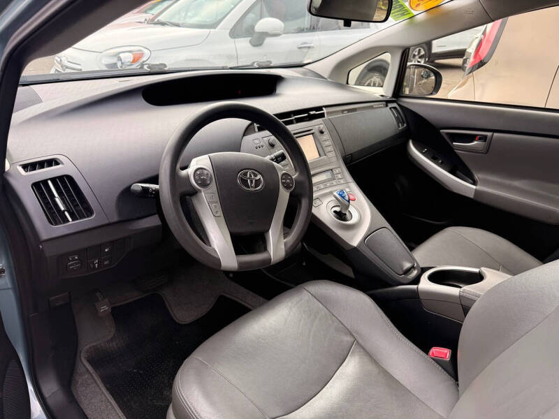 2012 Toyota Prius Plug-in Hybrid