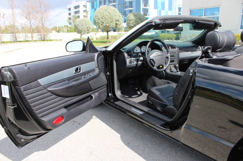 2005 Ford Thunderbird Deluxe