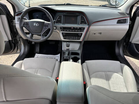 2017 Hyundai Sonata Hybrid SE