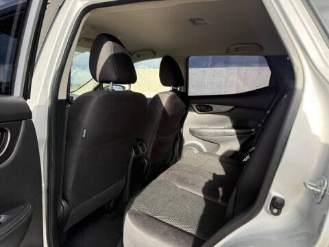 2017 Nissan Rogue Sport S