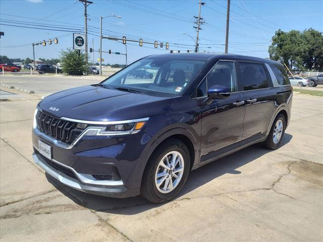2022 Kia Carnival for sale at HOWERTON'S AUTO SALES in Stillwater OK
