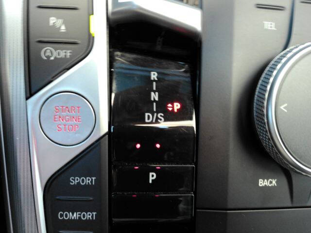 2024 BMW 3 Series 330i