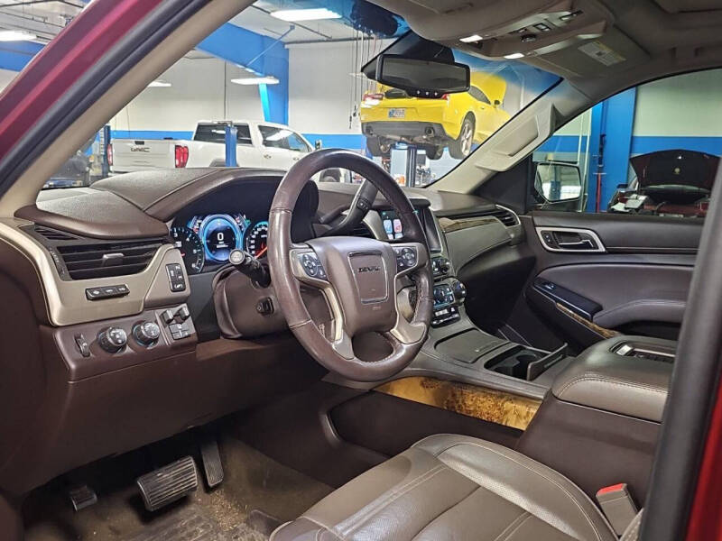 2017 GMC Yukon XL Denali