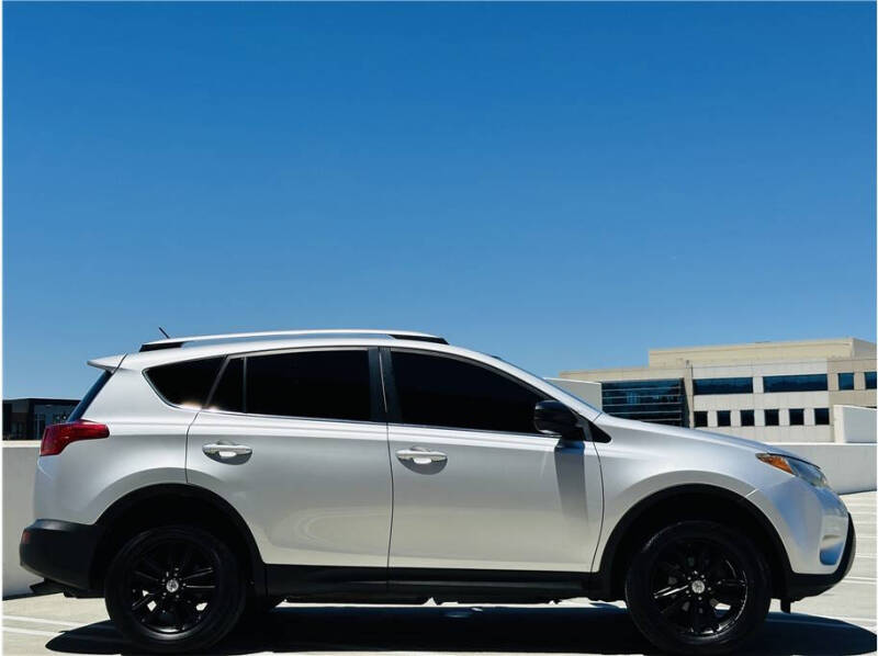 2014 Toyota RAV4 LE