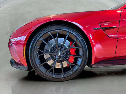 2025 Aston Martin Vantage