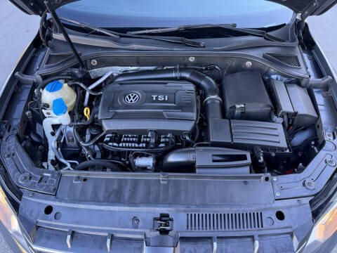 2015 Volkswagen Passat 1.8T Sport