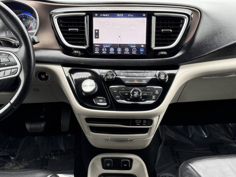 2018 Chrysler Pacifica Touring L