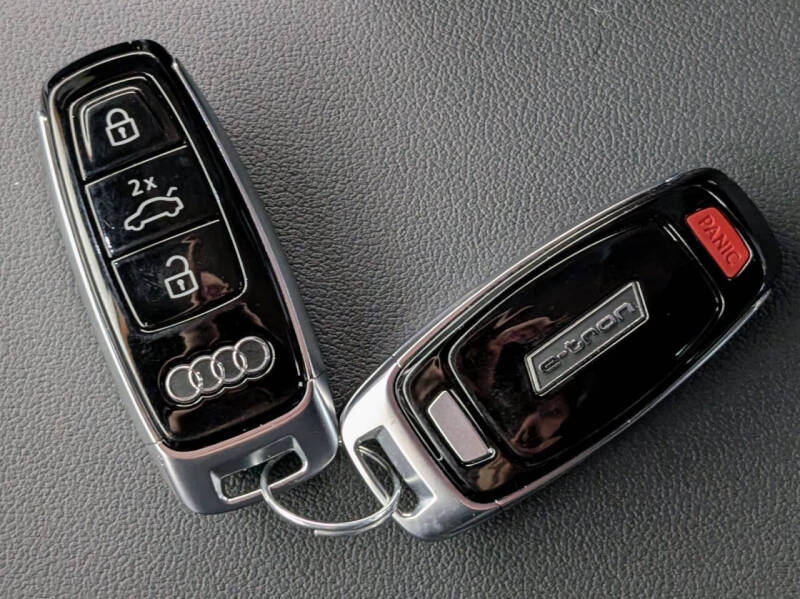 2022 Audi e-tron GT quattro Premium Plus