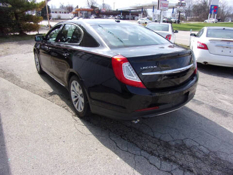 2016 Lincoln MKS