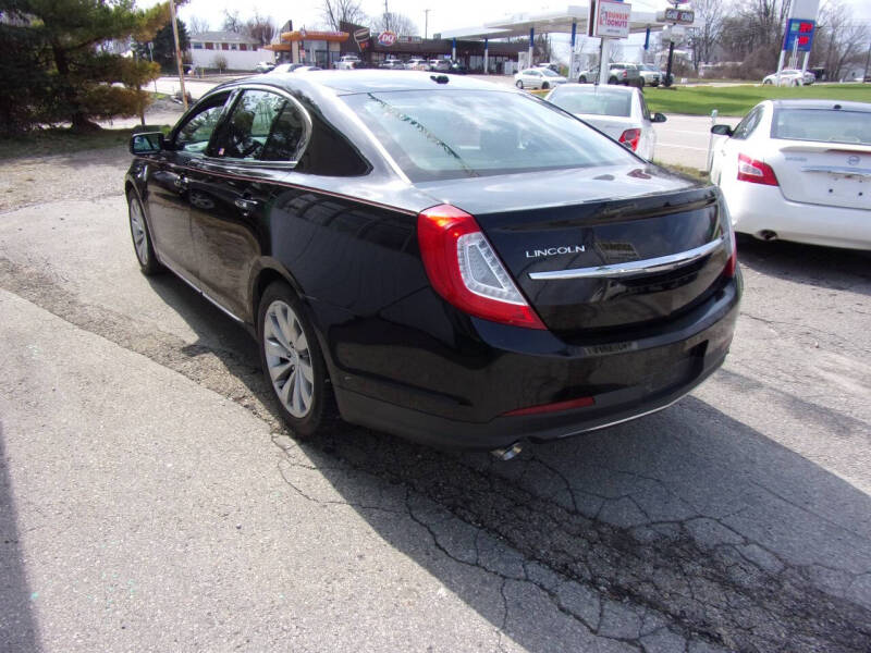 2016 Lincoln MKS
