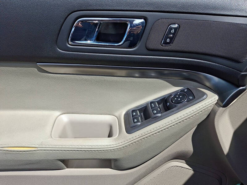2015 Ford Explorer